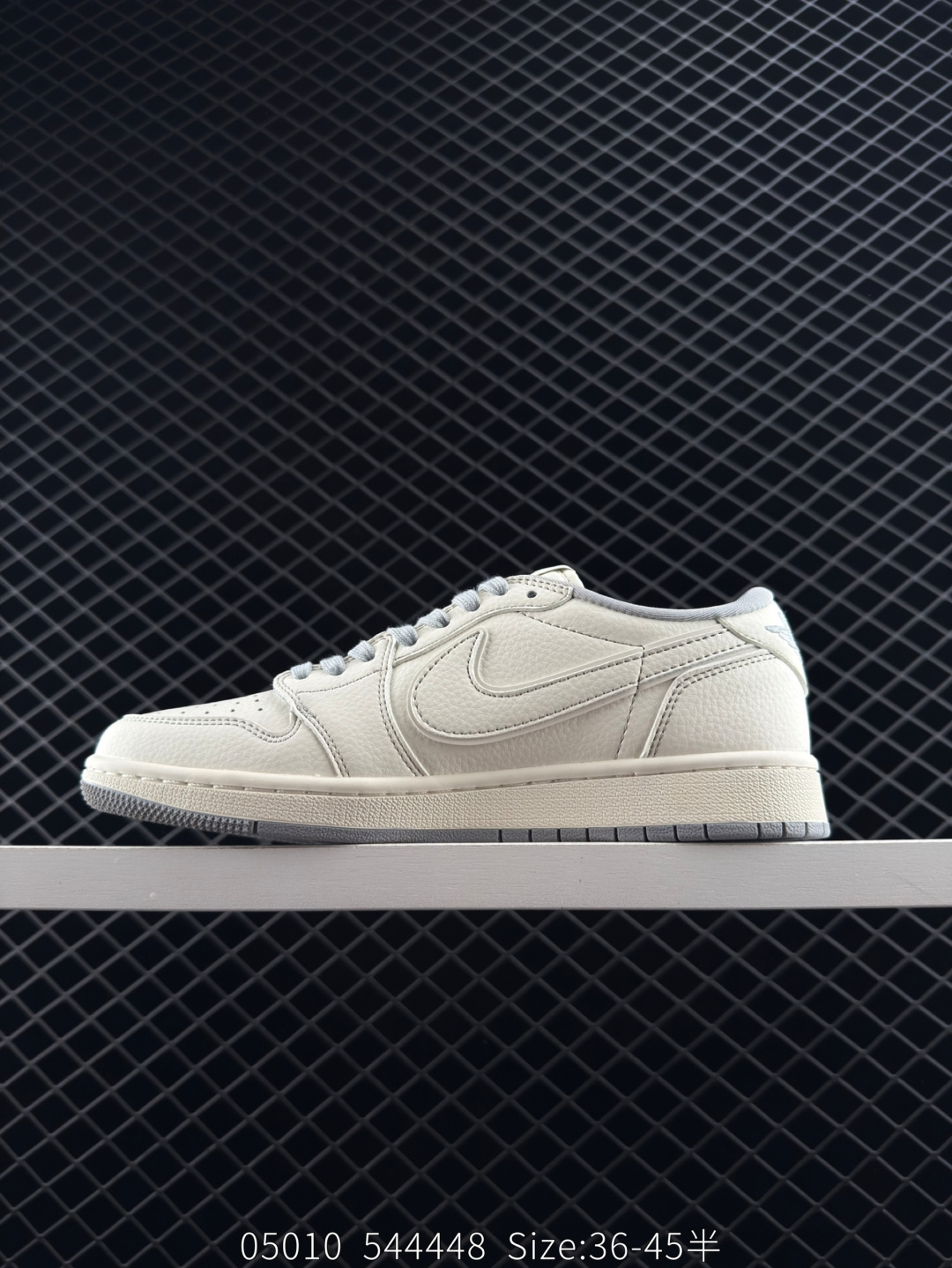 Nike AIR JORDAN 1 RETRO LOW